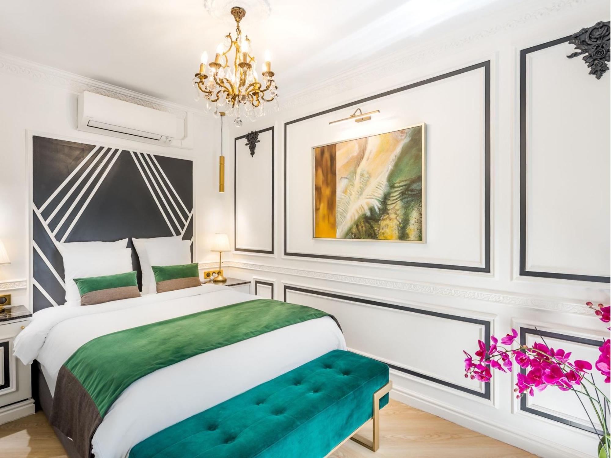 Apartment Merveil - Luxury -champs Elysees- Ponthieu I Paris